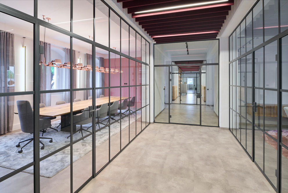 Klett-Notarin-Buero-Flur