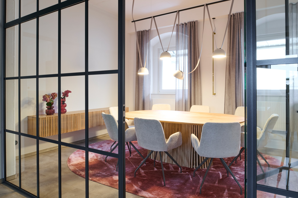 Klett-Notarin-Buero-Konferenz-4