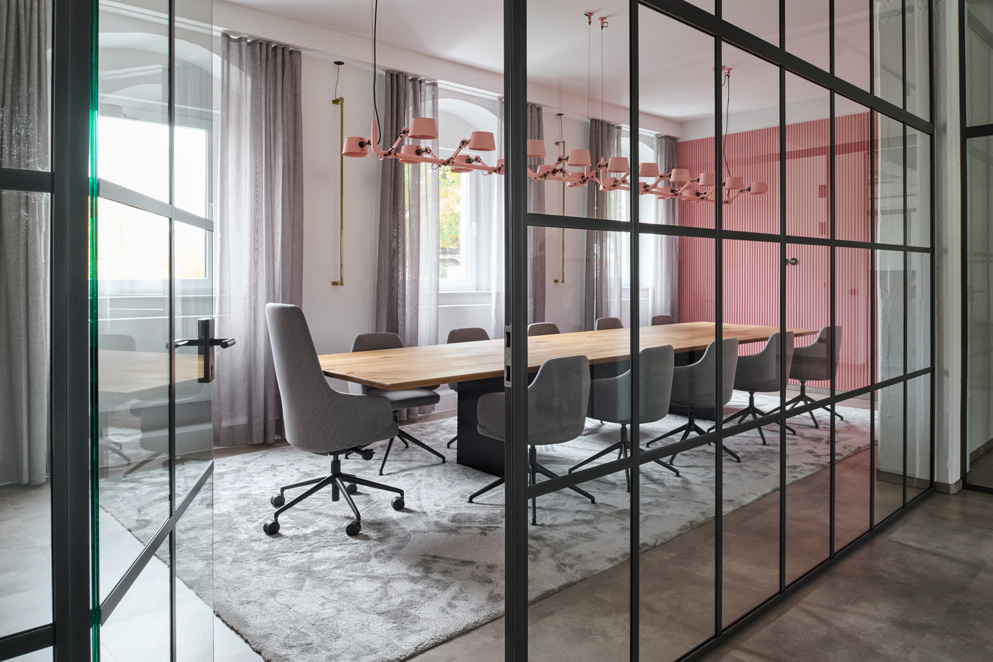 Klett-Notarin-Buero-Konferenz-6